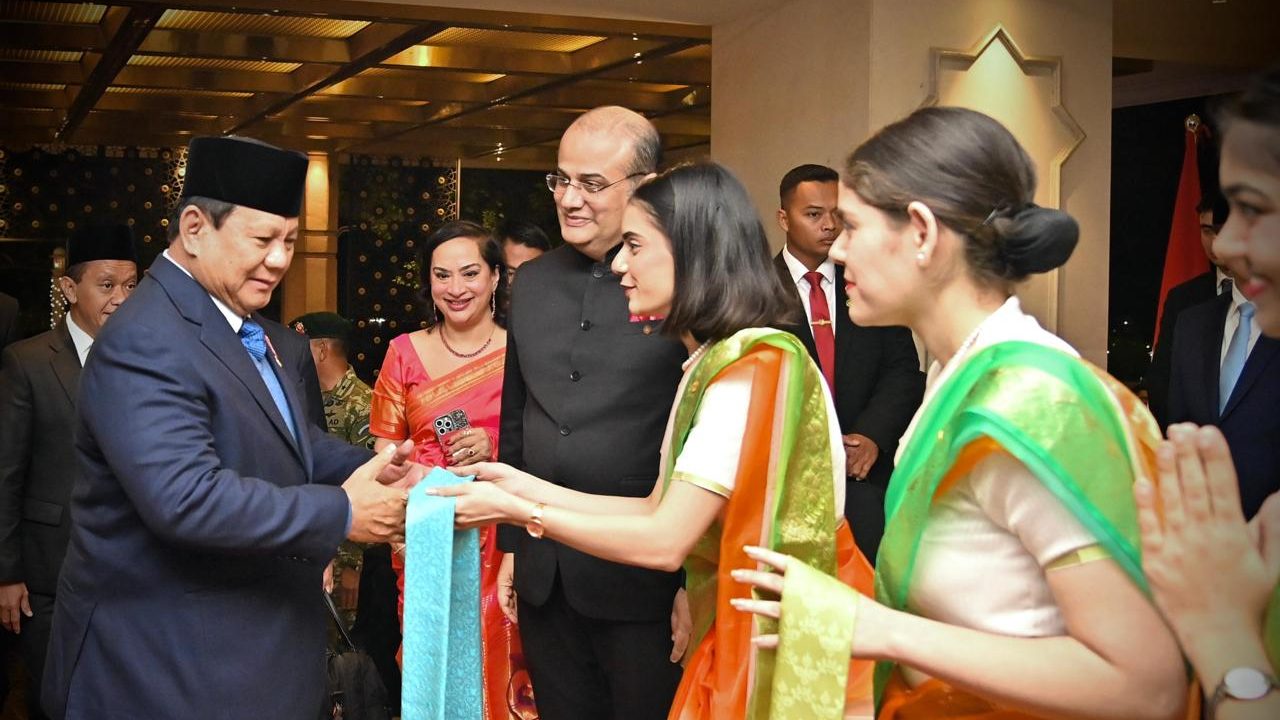 Mahasiswa Indonesia di India Sambut Hangat Kedatangan Presiden Prabowo Subianto