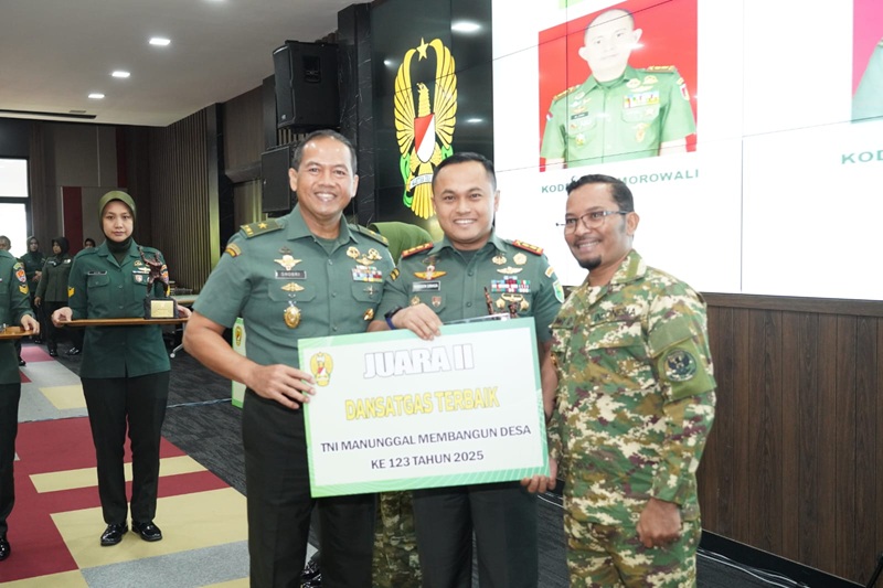 Dandim Biak Numfor Raih Penghargaan Dansatgas TMMD Terbaik Kedua Se Indonesia