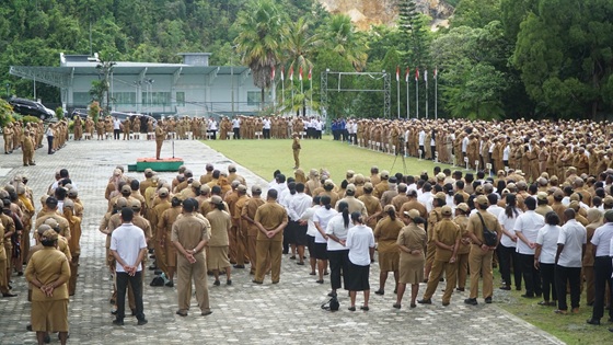 Pimpin Apel Pagi Walikota Jayapura Minta ASN Harus Aktif Berkantor