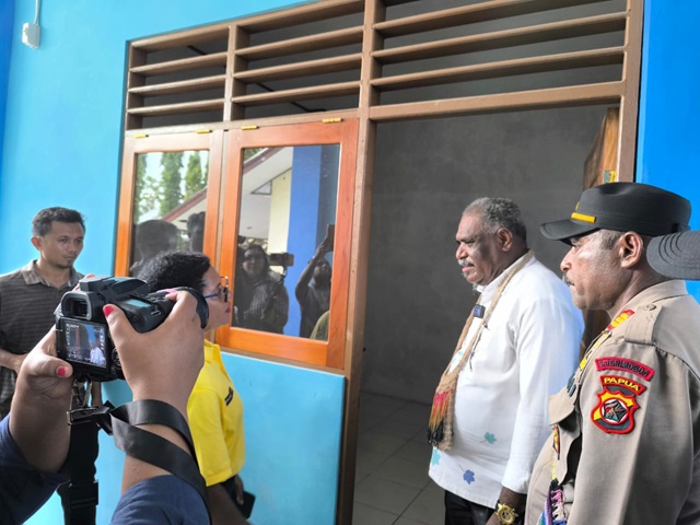 Turkam di Skouw Mabo Walikota ABR Resmikan Gedung Baru SMKN 7 Muara Tami