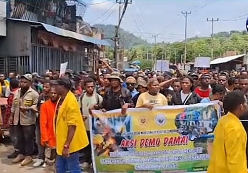 Demo Damai Pembakaran Mahkota Cenderawasih Berjalan Lancar dan Tertib