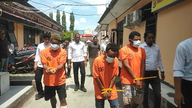 Polisi Jayapura Rilis 3 Pelaku Begal Yang Tewaskan Pengemudi Ojol