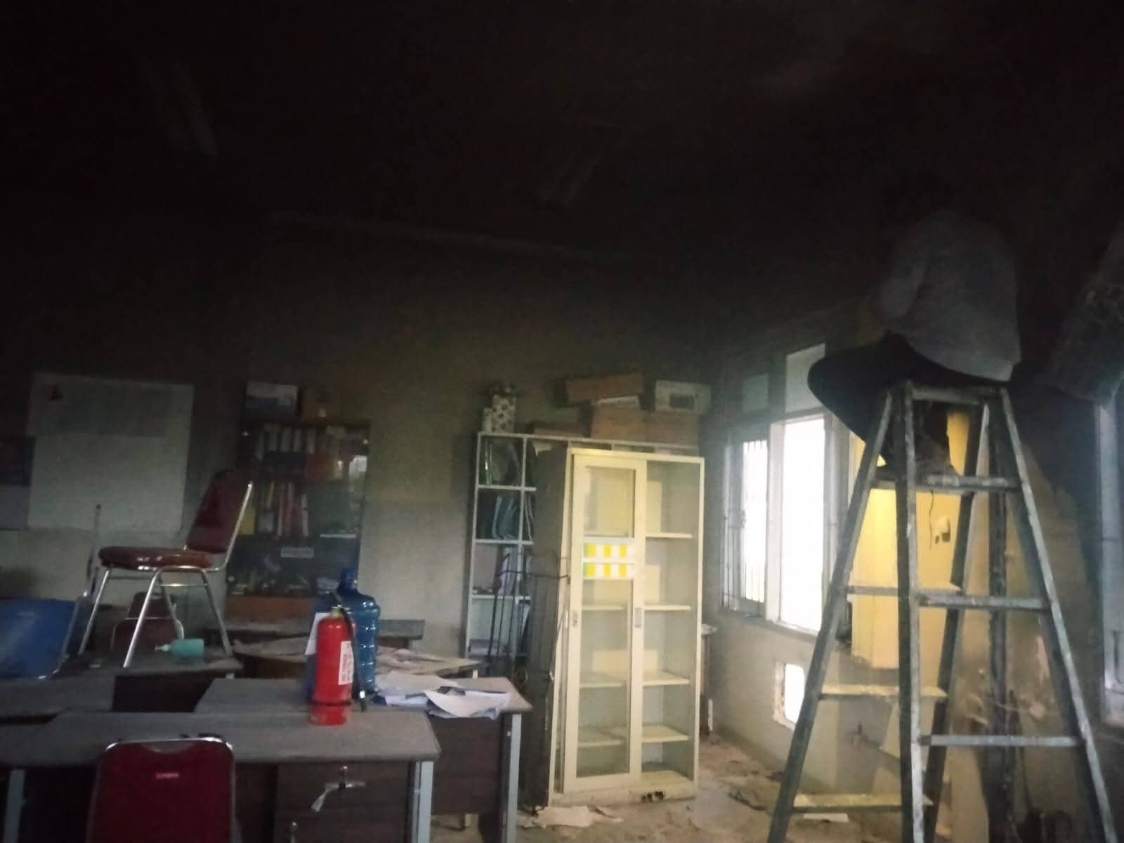 Penyebab Kebakaran di Ruang Staf Management RS. Ramela, Diselidiki