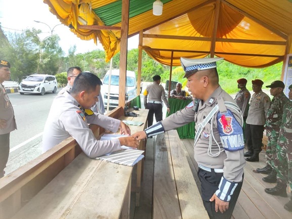 PJU Polda Papua Cek Kesiapan Personel di Pos Terpadu Operasi Ketupat Cartenz
