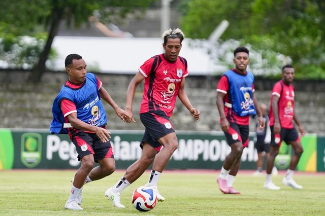 Persipura Jalani Official Training di Stadion Lukas Enembe Jelang Kontra Deltras FC