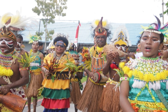 Upacara HUT ke-116 Kota Jayapura Berlangsung Khidmat di Lapangan Trisila TNI AL