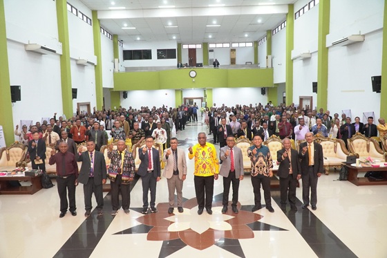 Walikota ABR Buka Kongres Para Ketua Jemaat Gereja Masehi Advent Hari Ketujuh se-Tanah Papua  Dorong Persatuan Gereja dan Pelayanan Masyarakat