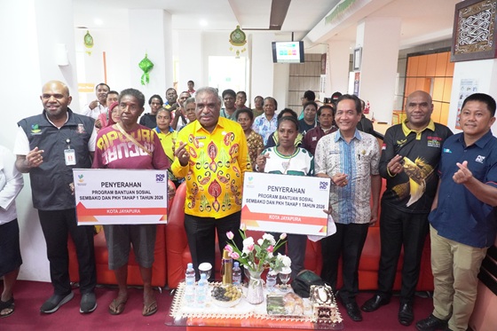 Pemkot Jayapura Salurkan Bansos Sembako dan PKH Tahap I 2026 untuk 913 Keluarga