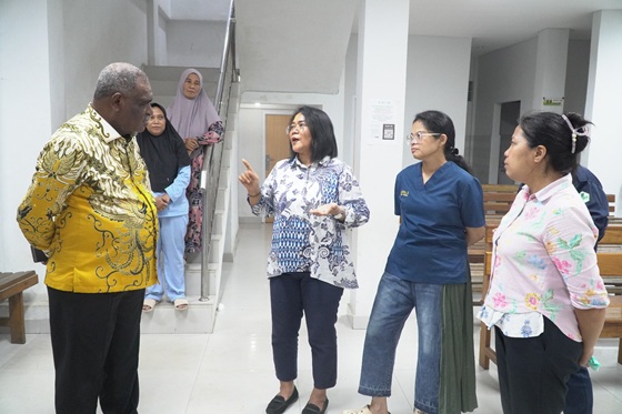 Wali Kota Jayapura Sidak Puskesmas, Pastikan Pelayanan Kesehatan Siaga 24 Jam