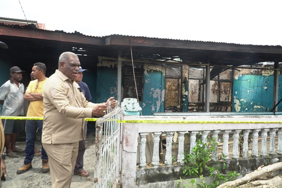 Tiga Rumah di Perumahan Pemda II Cigombong Jayapura Hangus Terbakar