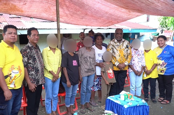 Dari Stigma ke Kemandirian : ODHIV Jayapura Didorong Bangkit Lewat Bantuan Usaha Kios