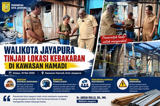Walikota Jayapura Abisai Rollo saat meninjau lokasi kebakaran di Hamadi Jayapura