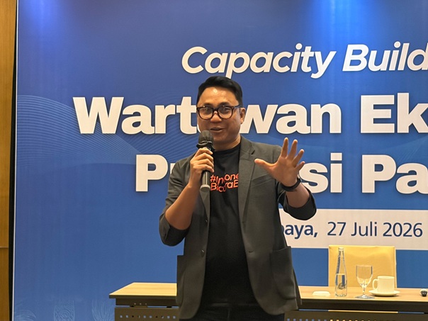 Dosen Ahli Bidang Komunikasi sekaligus Ketua STIKOSA-AWS, Jokhanan Kristiyono
